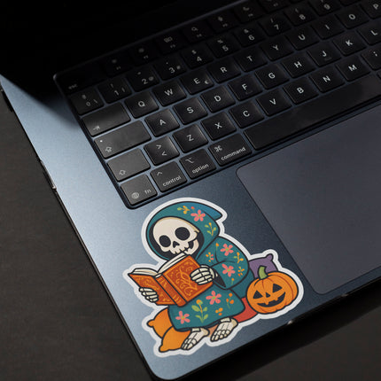 SKELETON WITH BOOKS