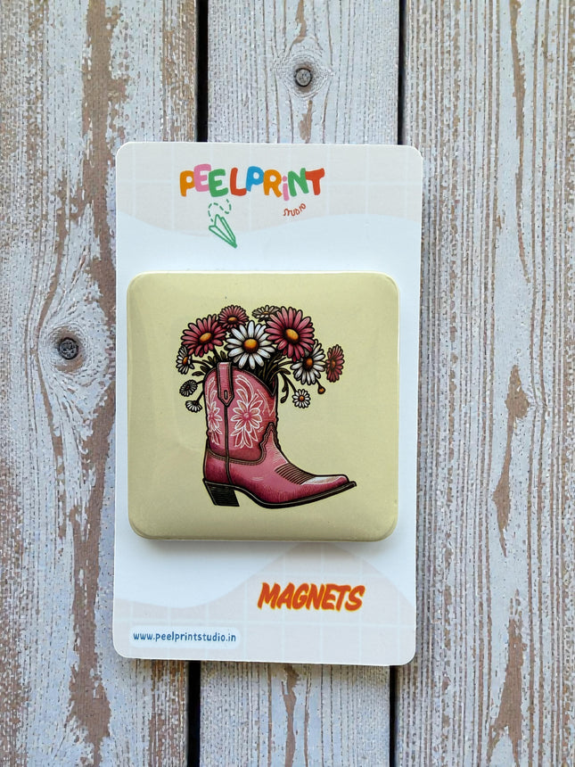 VINTAGE COW GIRL SHOE MAGNET